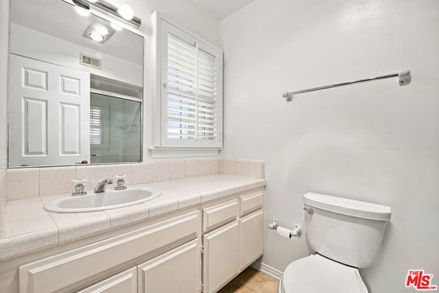 10669 La Grange Avenue, Los Angeles, CA 90025 — photo 41 of 51