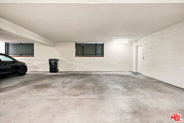 10669 La Grange Avenue, Los Angeles, CA 90025 — photo 44 of 51