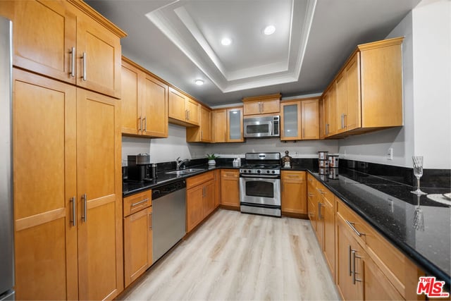 1128 S Serrano Avenue 104, Los Angeles, CA 90006 — photo 13 of 16