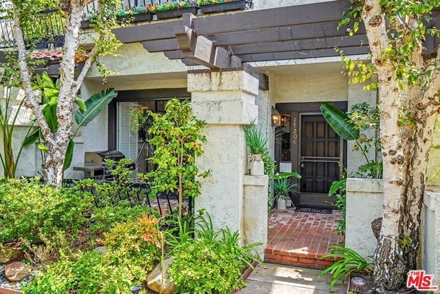 17204 Palisades Circle, Pacific Palisades, CA 90272 — photo 3 of 56