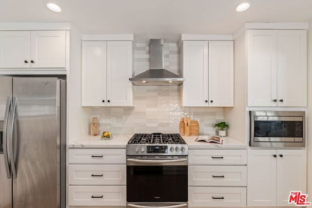 6607 Farralone Avenue, Woodland Hills, CA 91303 — photo 13 of 42