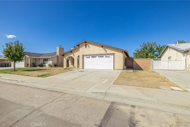 1111 Herzel, Lancaster, CA 93535 — photo 4 of 36