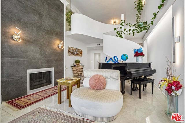 325 N Oakhurst Drive PH2, Beverly Hills, CA 90210 — photo 2 of 65