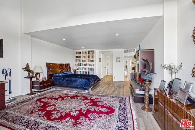 325 N Oakhurst Drive PH2, Beverly Hills, CA 90210 — photo 25 of 65