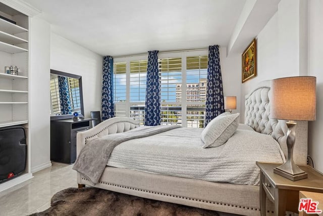 325 N Oakhurst Drive PH2, Beverly Hills, CA 90210 — photo 48 of 65