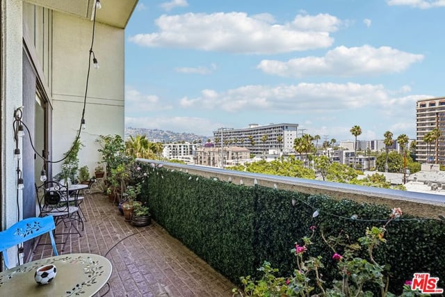 325 N Oakhurst Drive PH2, Beverly Hills, CA 90210 — photo 57 of 65