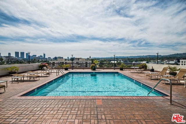 325 N Oakhurst Drive PH2, Beverly Hills, CA 90210 — photo 58 of 65