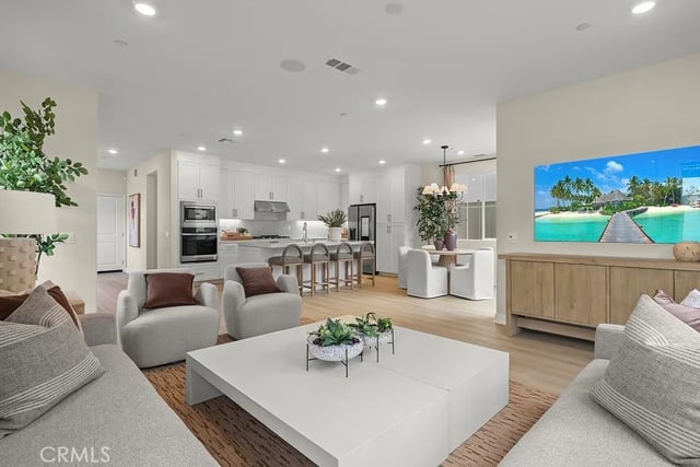 2014 Pyrenes Place, Santa Paula, CA 93060 — photo 9 of 38