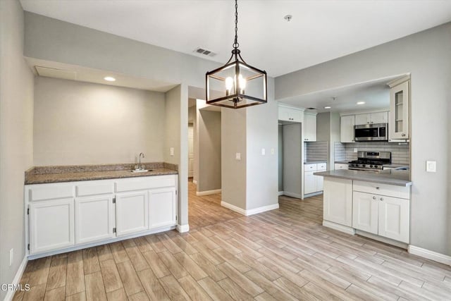 719 E Tujunga D, Burbank, CA 91501 — photo 11 of 40