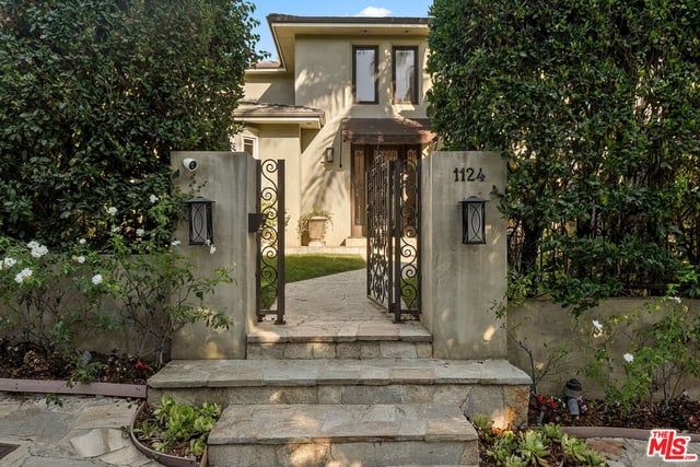 1124 Sierra Alta Way, Los Angeles, CA 90069 — photo 4 of 41
