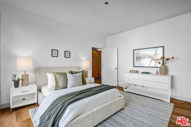1013 Bay Street, Santa Monica, CA 90405 — photo 15 of 30