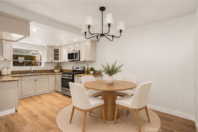 13724 Cordary 5, Hawthorne, CA 90250 — photo 3 of 32
