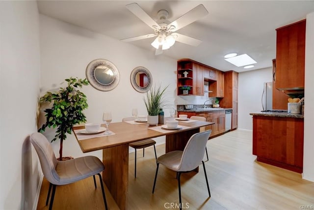 11138 Aqua Vista, Studio City, CA 91602 — photo 9 of 23
