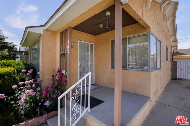 4831 W 121st Street, Hawthorne, CA 90250 — photo 2 of 27