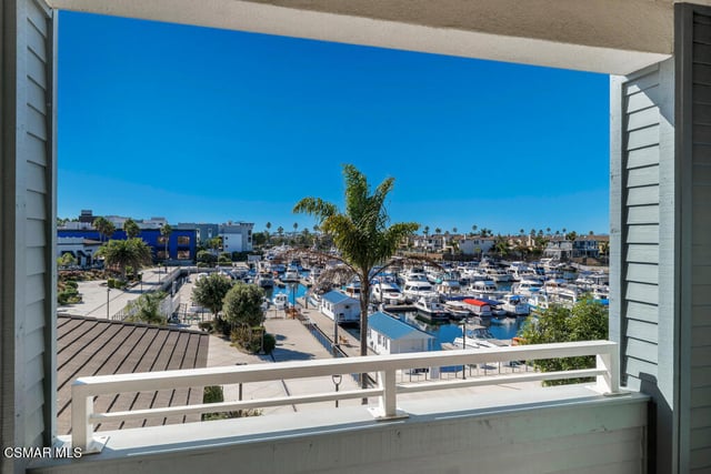 1551 Windshore Way, Oxnard, CA 93035 — photo 4 of 48