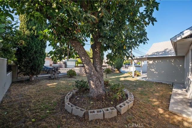 46 W Pleasant, Long Beach, CA 90805 — photo 37 of 38