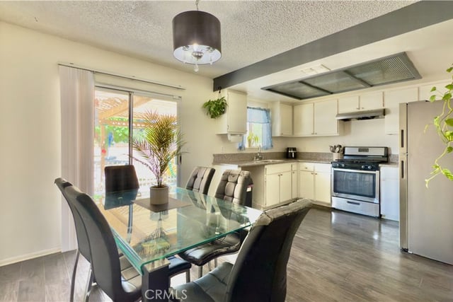 39313 168th E, Lake Los Angeles, CA 93591 — photo 16 of 28