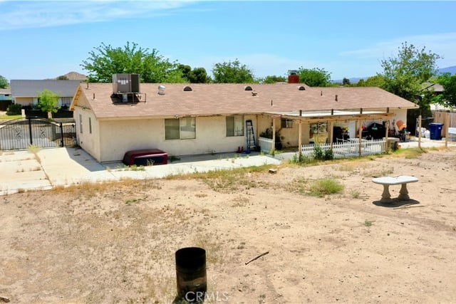 39313 168th E, Lake Los Angeles, CA 93591 — photo 5 of 28