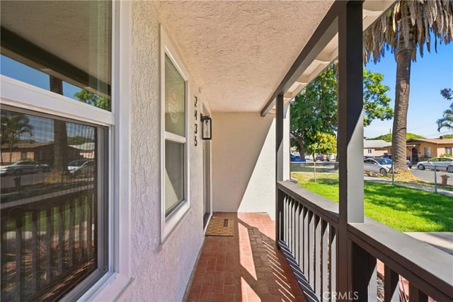2435 Gale Ave, Long Beach, CA 90810 — photo 9 of 39