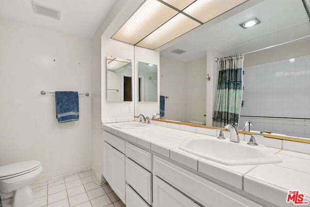 1375 Kelton Avenue 104, Los Angeles, CA 90024 — photo 19 of 36