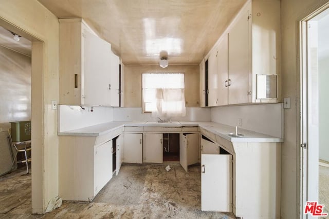 14822 Otsego Street, Sherman Oaks, CA 91403 — photo 10 of 29