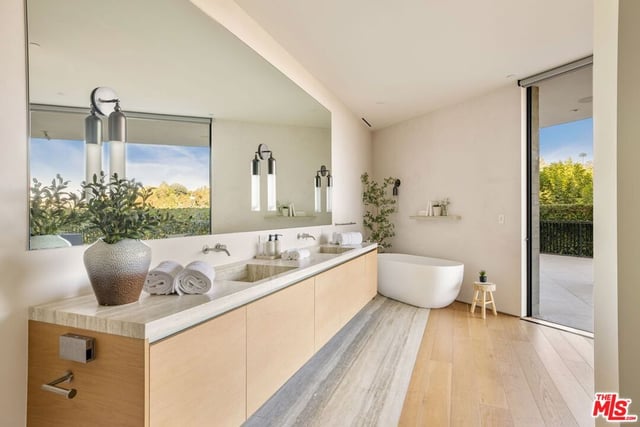 638 Siena Way, Los Angeles, CA 90077 — photo 16 of 30