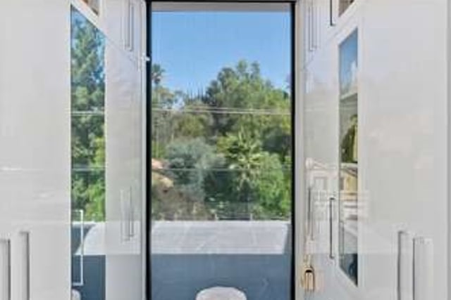 19546 Rosita Street, Tarzana, CA 91356 — photo 30 of 67