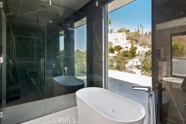 19546 Rosita Street, Tarzana, CA 91356 — photo 38 of 67