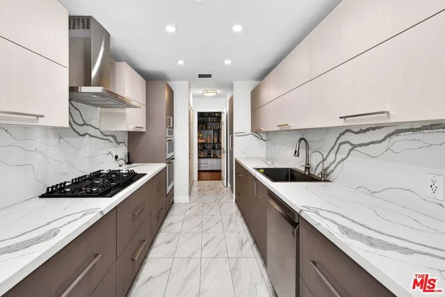 4822 Van Noord Avenue 6, Sherman Oaks, CA 91423 — photo 17 of 31