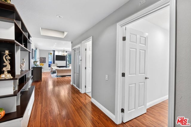 4822 Van Noord Avenue 6, Sherman Oaks, CA 91423 — photo 5 of 31
