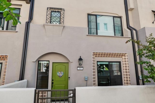 105 Kimberwick Court, Burbank, CA 91506 — photo 32 of 32