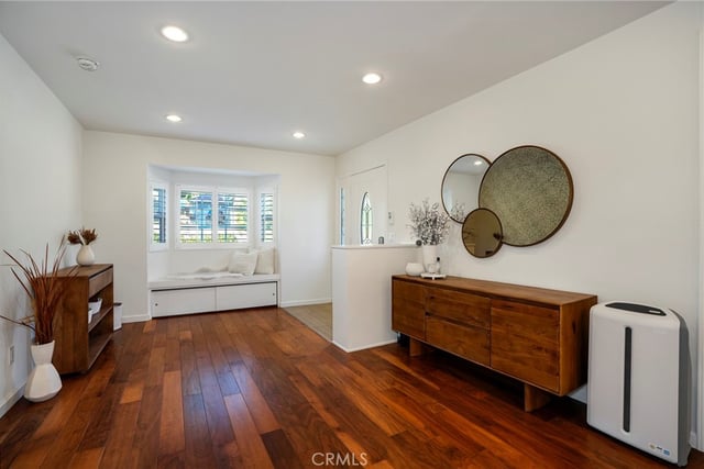 3622 4th Avenue, Glendale, CA 91214 — photo 2 of 31