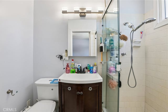 6616 Yolanda Avenue, Reseda, CA 91335 — photo 17 of 40