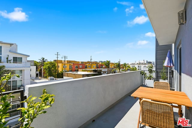 13337 Beach Avenue 403, Los Angeles, CA 90292 — photo 16 of 41