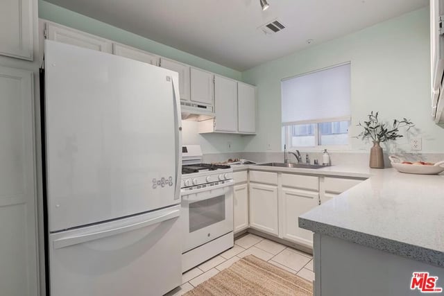 9815 Regent Street 2, Los Angeles, CA 90034 — photo 12 of 32