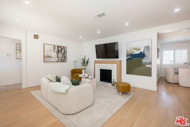 2701 W 84th Street, Inglewood, CA 90305 — photo 5 of 26