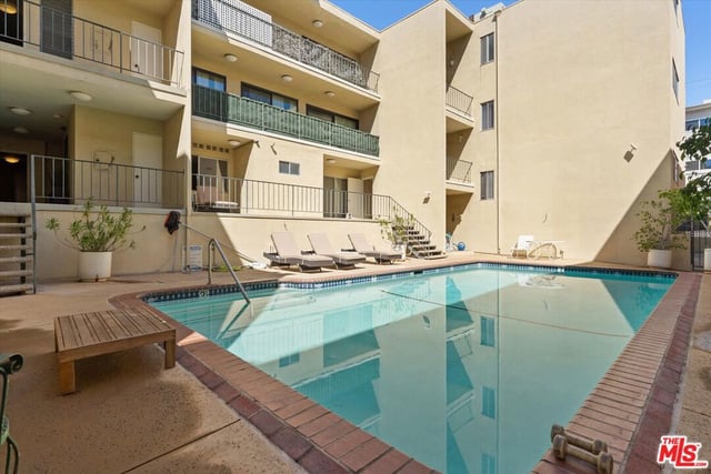 1410 S Bentley Avenue 304, Los Angeles, CA 90025 — photo 21 of 26