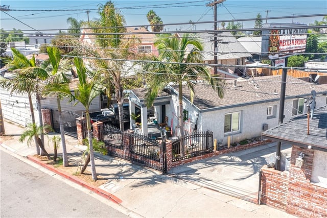 545 S Indiana, Los Angeles, CA 90063 — photo 4 of 46