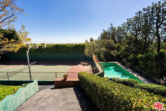 1000 N Alpine Drive, Beverly Hills, CA 90210 — photo 16 of 40