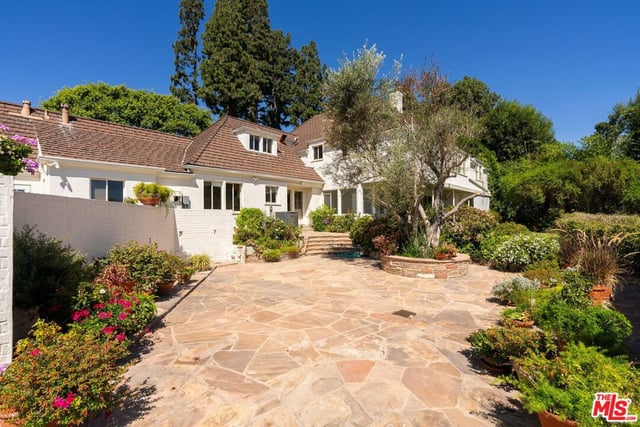 1000 N Alpine Drive, Beverly Hills, CA 90210 — photo 7 of 40