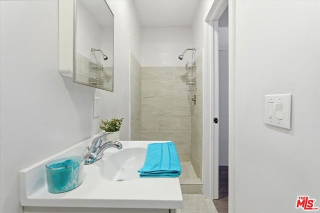 1232 W 74th Street, Los Angeles, CA 90044 — photo 15 of 19