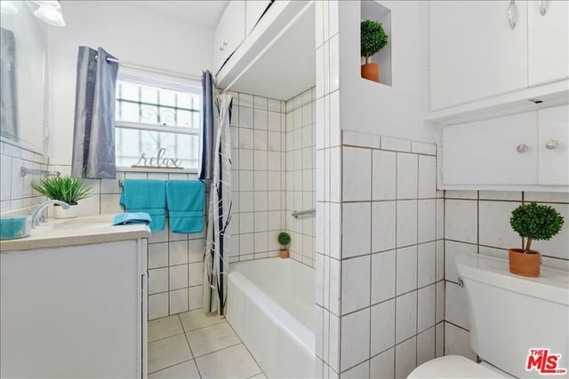1232 W 74th Street, Los Angeles, CA 90044 — photo 17 of 19