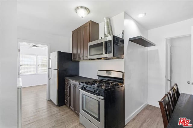 1232 W 74th Street, Los Angeles, CA 90044 — photo 8 of 19