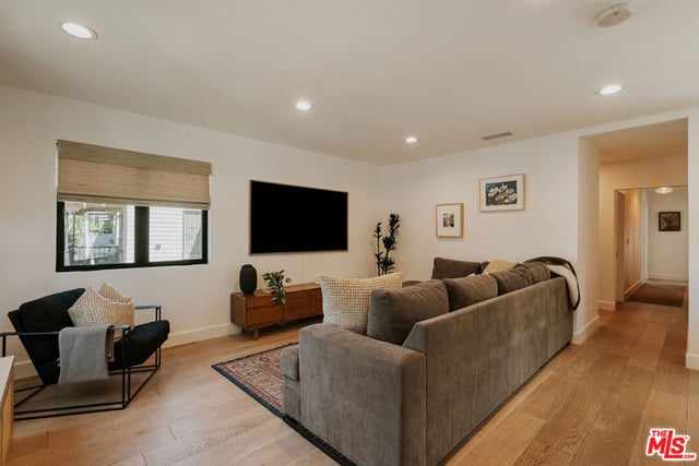 1316 N Chester Avenue, Inglewood, CA 90302 — photo 6 of 43
