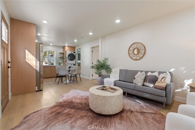 341 Douglas St, Los Angeles, CA 90026 — photo 26 of 34