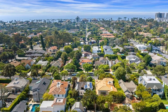 533 Lincoln Boulevard, Santa Monica, CA 90402 — photo 2 of 16