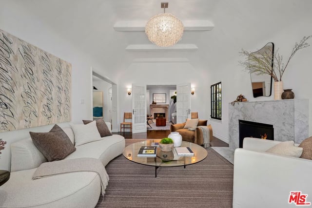 343 S Bundy Drive, Los Angeles, CA 90049 — photo 10 of 49
