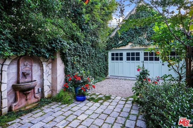 343 S Bundy Drive, Los Angeles, CA 90049 — photo 34 of 49