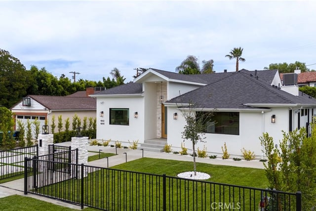 4842 Biloxi Avenue, Toluca Lake, CA 91601 — photo 2 of 61