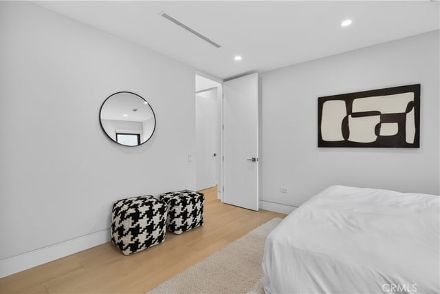 4842 Biloxi Avenue, Toluca Lake, CA 91601 — photo 26 of 61